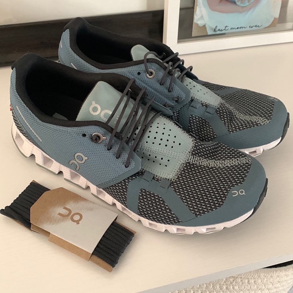 On. Run on Cloud Swiss engineering Sneakers